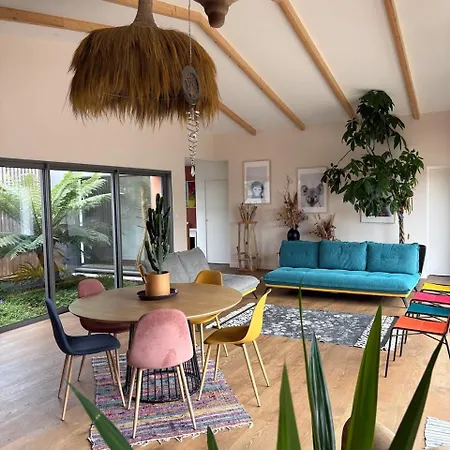 D'architecte Avec Piscine A 800m De La Villa Saint Gilles Croix de vie