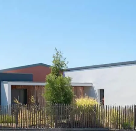 D'architecte Avec Piscine A 800m De La * Saint Gilles Croix de vie