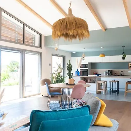 D'architecte Avec Piscine A 800m De La *